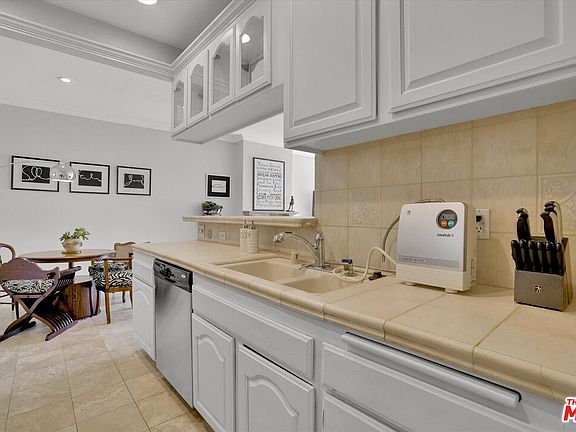 5th image of 14539 Benefit St Unit 104