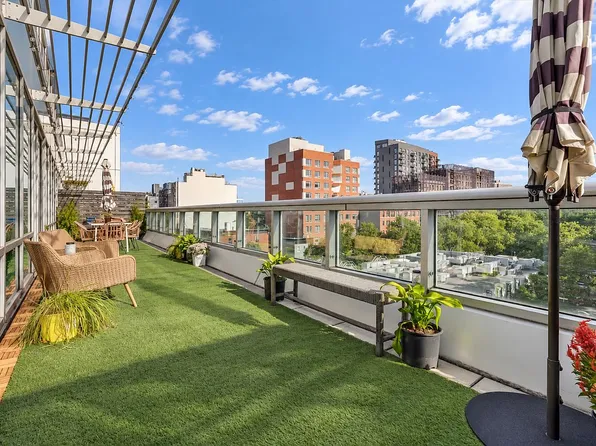 111 Steuben St, Brooklyn, NY 11205