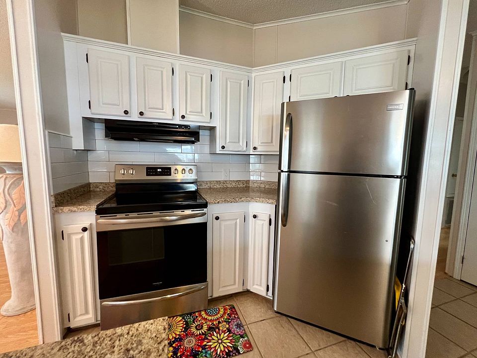 10th image of 145 Greenview Dr #145