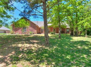 12275 Maple Ridge Ln, Guthrie, OK 73044
