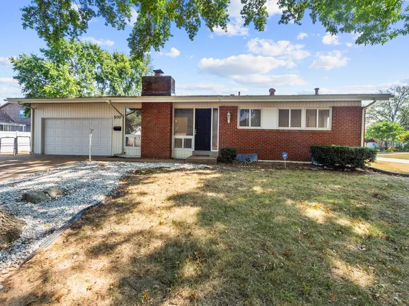 500 Waterford Dr, Florissant, MO 63033