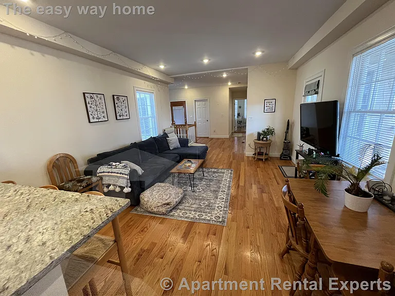 14 Flint St — Photo 5