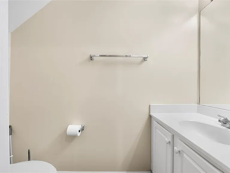 3944 Howell Park Rd — Photo 9