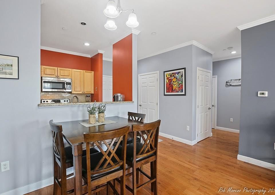 1st image of 8 Walnut St Unit 203