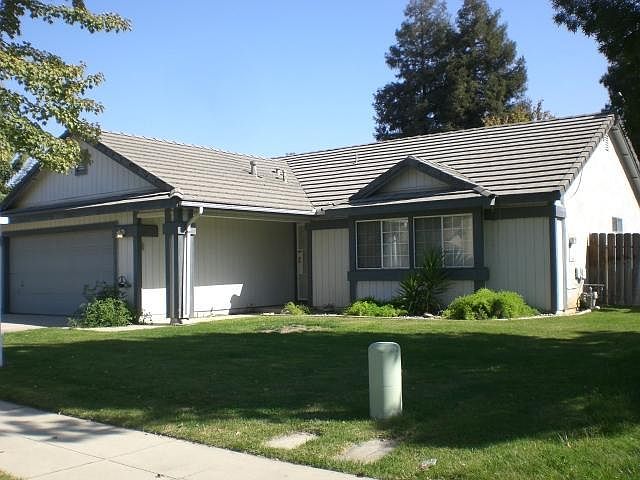 2nd image of 1295 Seneca Dr