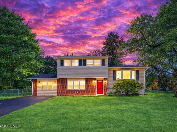 90 E Connecticut Concourse, Jackson, NJ 08527