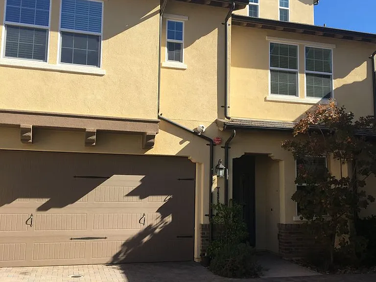 16353 Veridian Cir — Photo 12