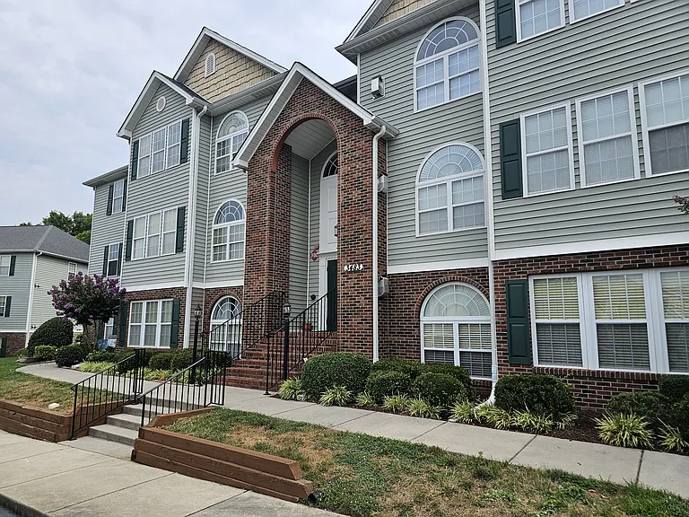 3483 Forestdale Dr #3B — Photo 29
