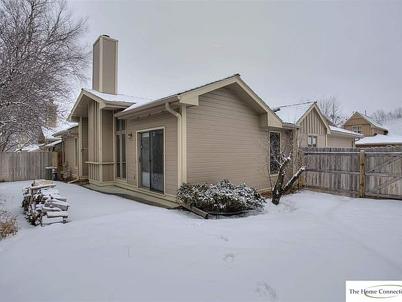 4th image of 822 N 131st Ct