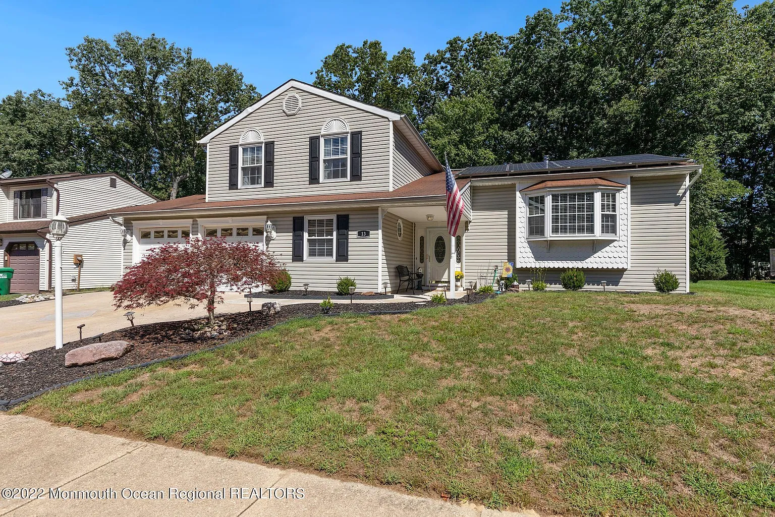 13 Deer Hollow Dr photo 1