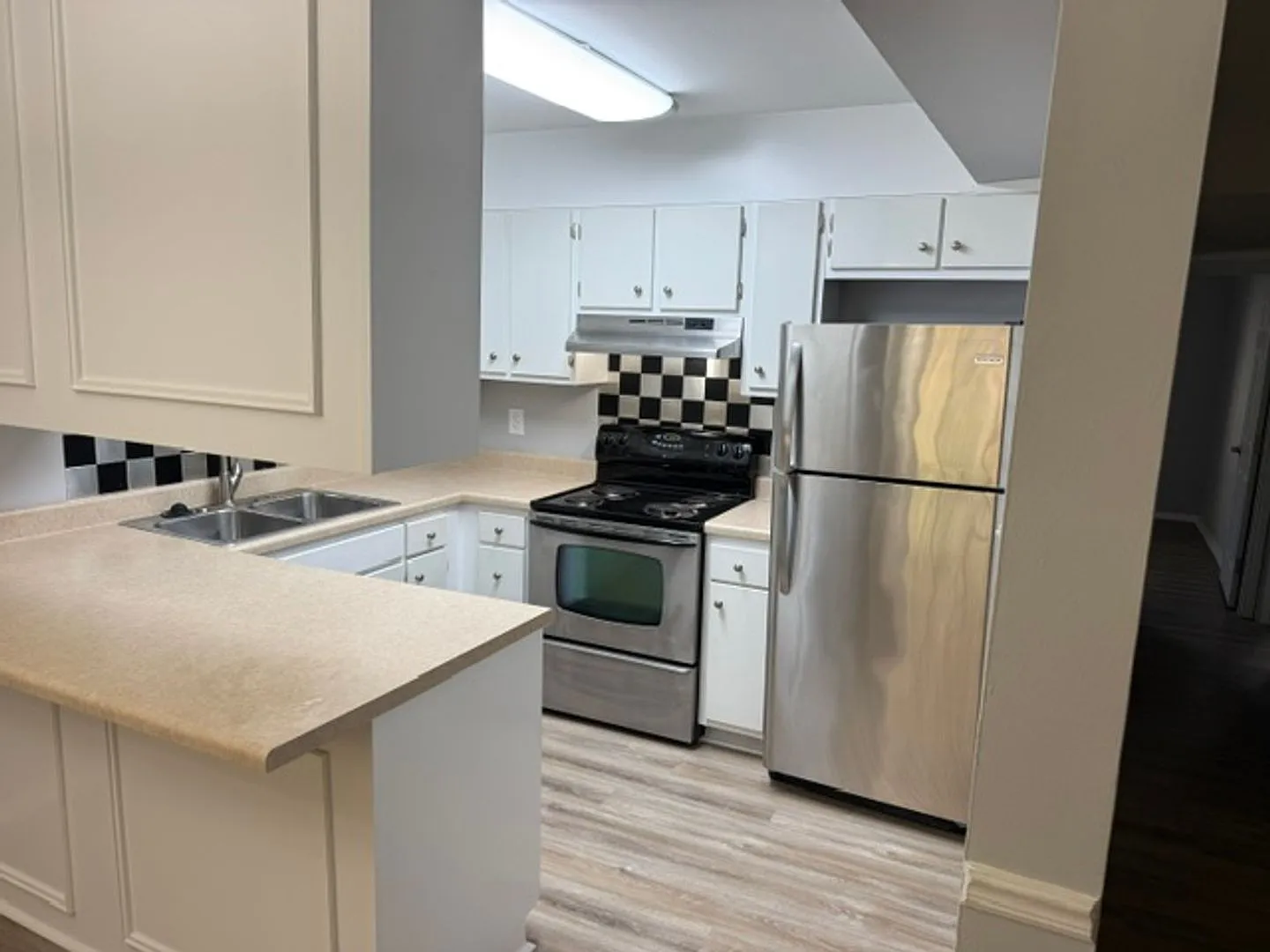Signal View Rental - I110 — Photo 2