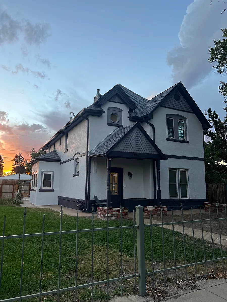 Building Photo - 1007 Hazel Ct #1