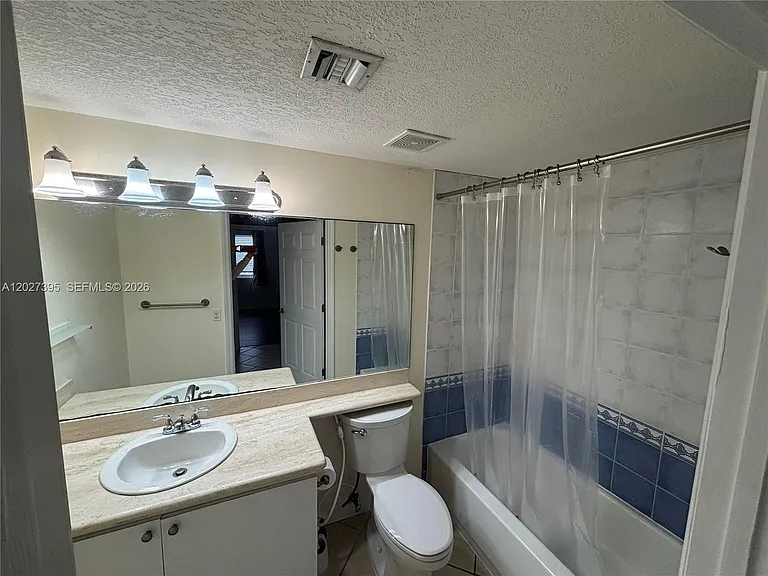 3500 Coral Way #Penthouse 01 — Photo 4