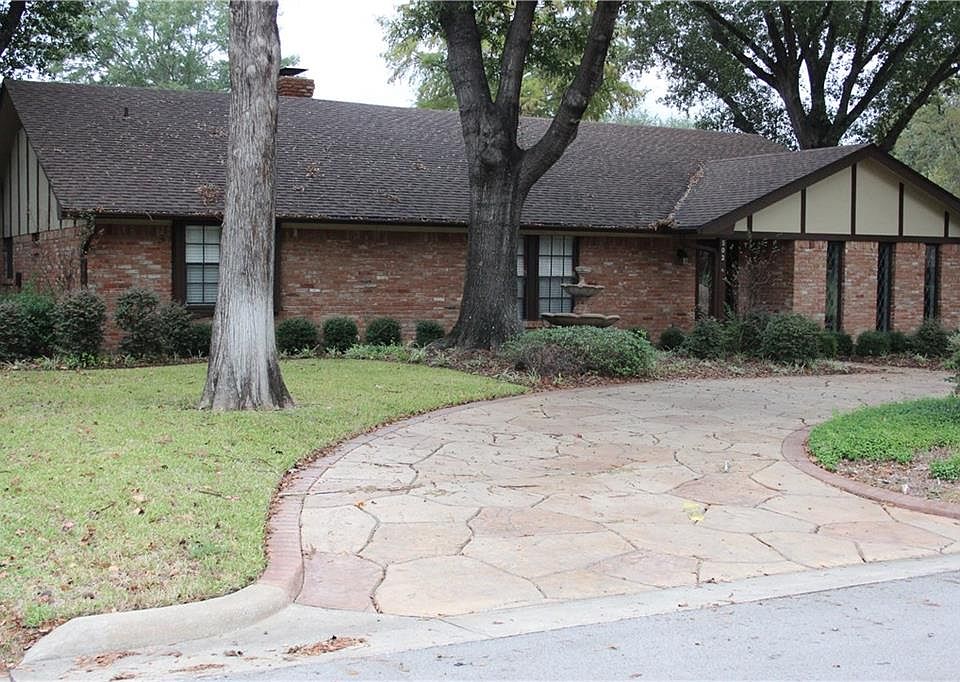 1st image of 502 Turtle Creek Dr