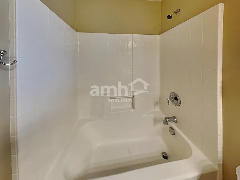 5332 W Jones Ave — Photo 16