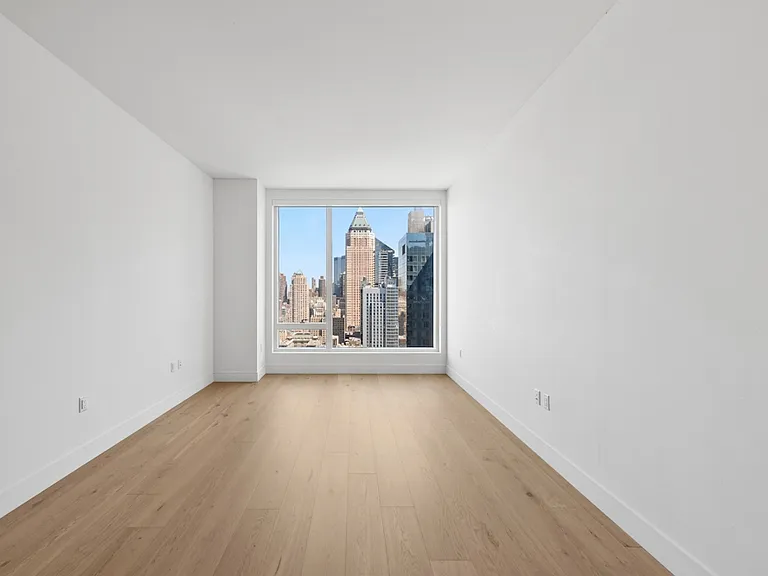 312 W 43rd St #32G — Photo 7