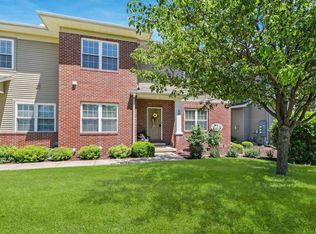 11217 Oakwood Dr #19, Peoria, IL 61615