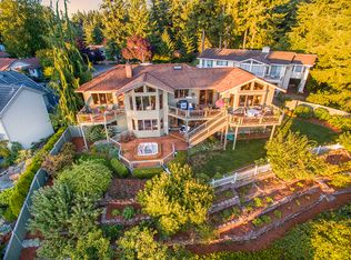 20416 92nd Ave W, Edmonds, WA 98020