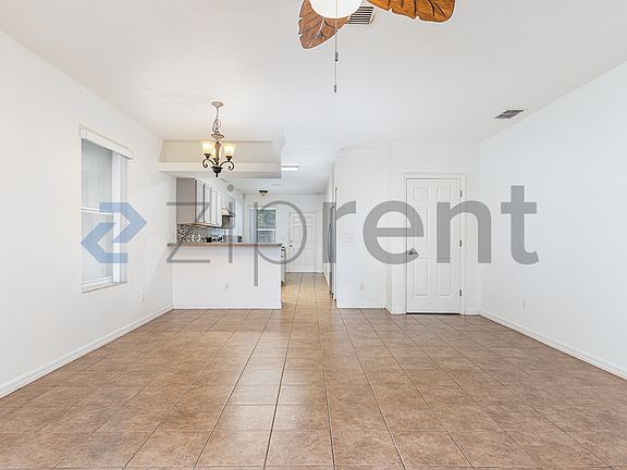3rd image of 114 Parker Cove Ct