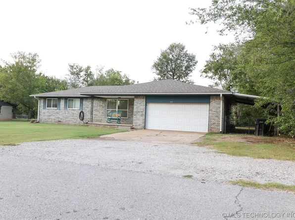 260 W Sunday Ave, Oologah, OK 74053