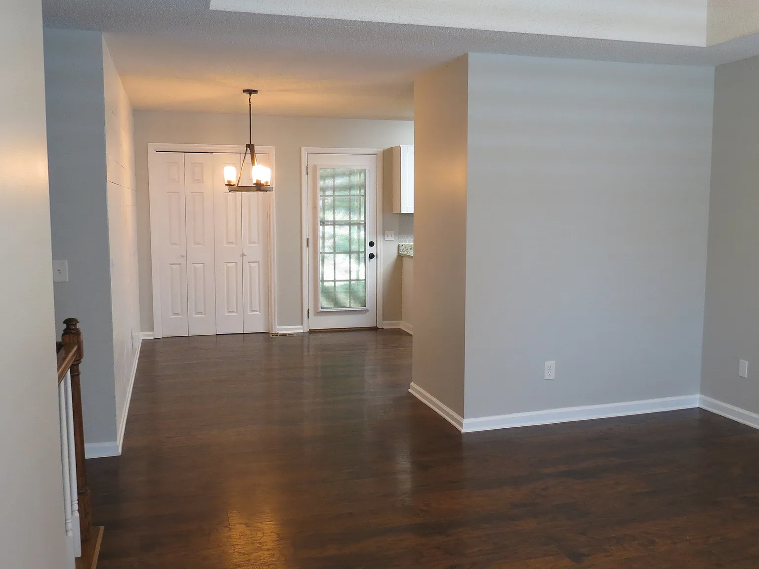 3 bed, 1350 sqft, $1,850 — Photo 4