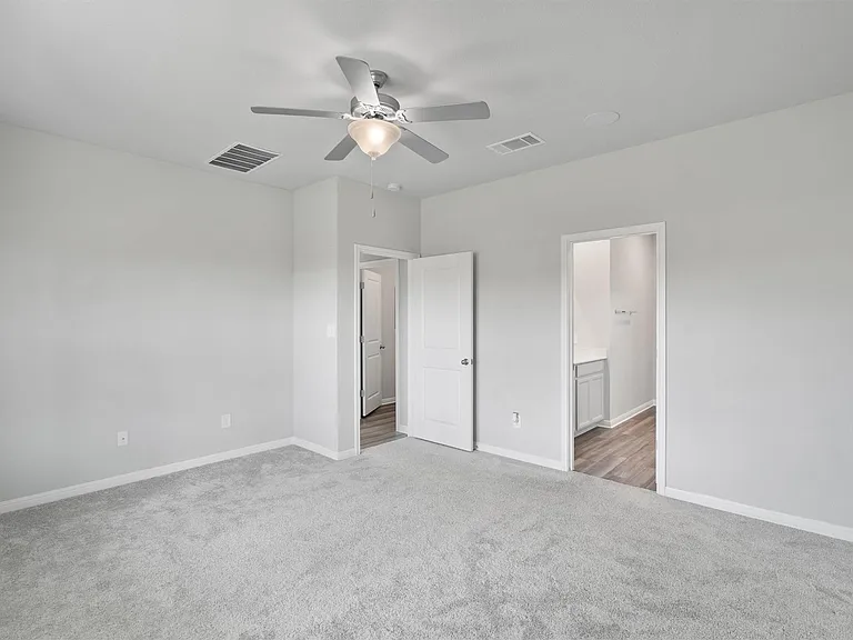 209 Golden Plains Pkwy — Photo 27