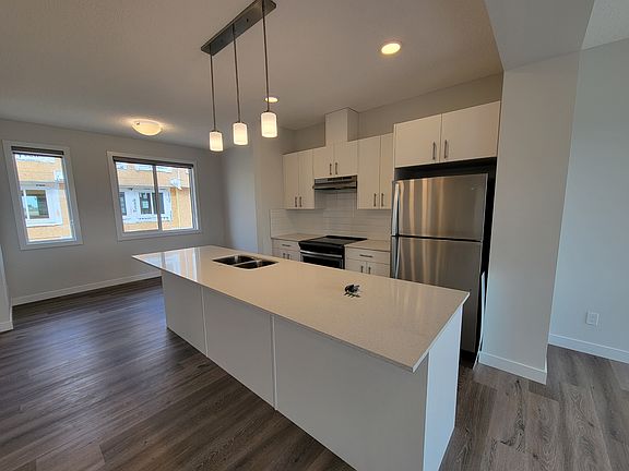 4th image of 2796 Maple Way NW