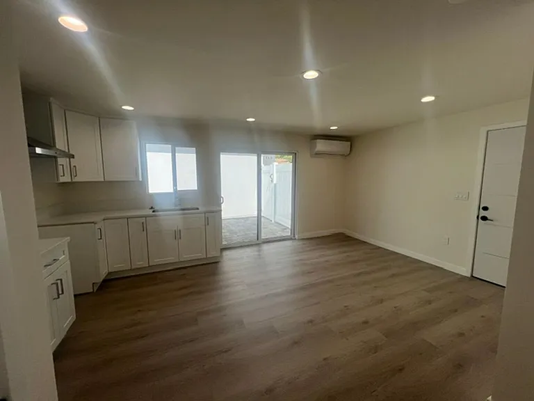 7317 -7321 Garden Grove Avenue — Photo 6