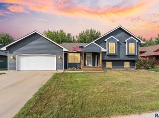 940 E Ryan Dr, Tea, SD 57064