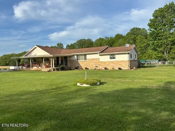 2247 Brayton Rd, Graysville, TN 37338