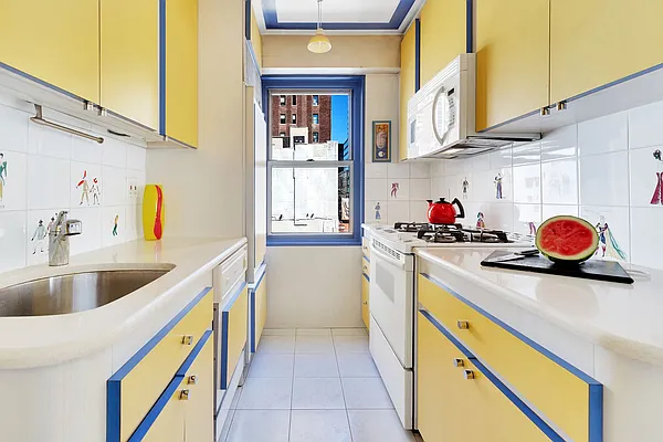 Sold by Compass | media 13