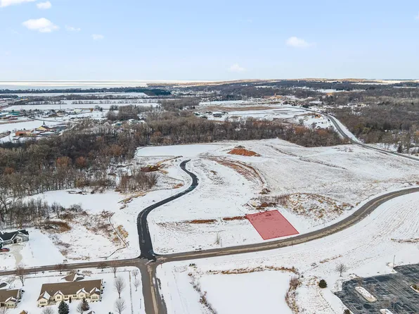 1457 Eastwind Ln #17, Fond Du Lac, WI 54937