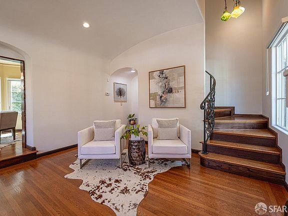 5th image of 5615 Picardy Dr S