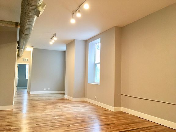 4th image of 1435 N Milwaukee Ave APT 204