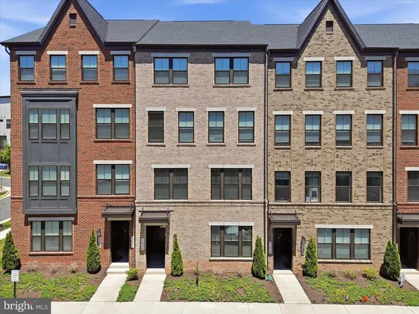 43476 Stonewood Crossing Ter, Ashburn, VA 20148