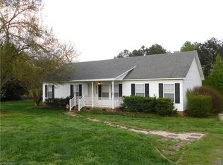 4177 E Nc Hwy #268, Pilot Mountain, NC 27041