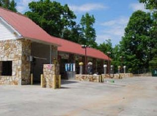 5386 Snapfinger Woods Dr, Decatur, GA 30035