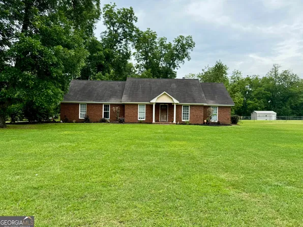104 Winchester Dr, Leesburg, GA 31763
