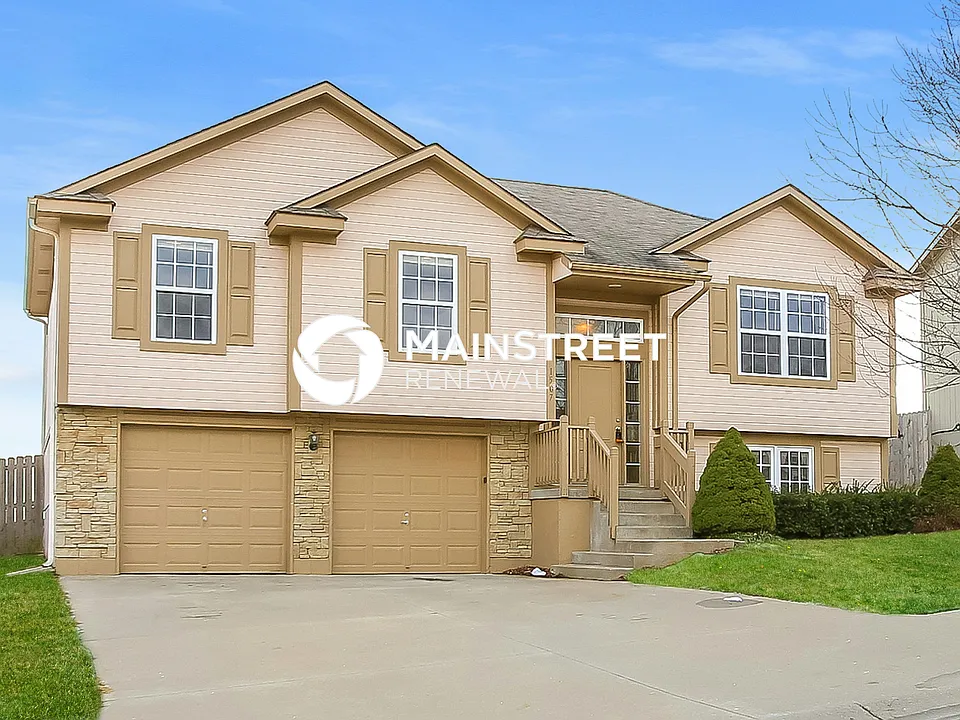 1507 NW High View Dr