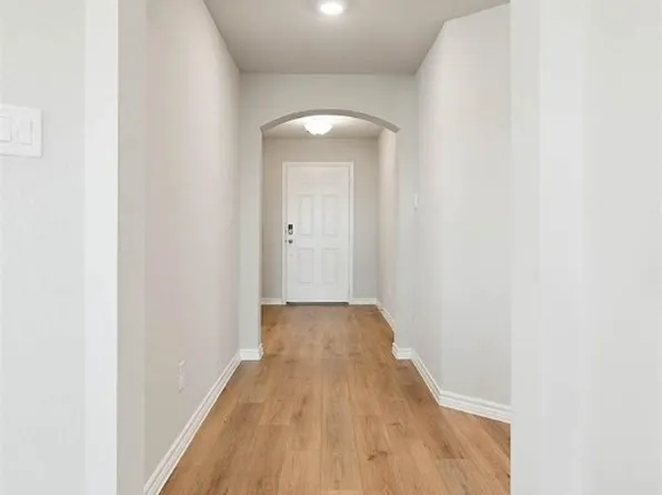 1704 Grimes Dr, Brenham, TX 77833