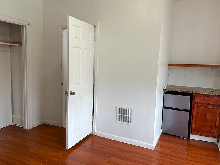 5846 Filbert St #1.2-3 — Photo 3