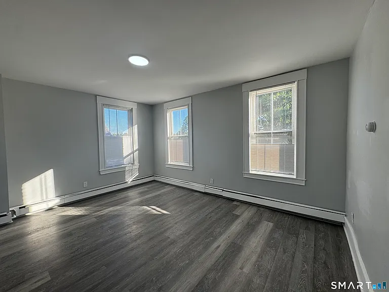 29 White St #3 — Photo 1