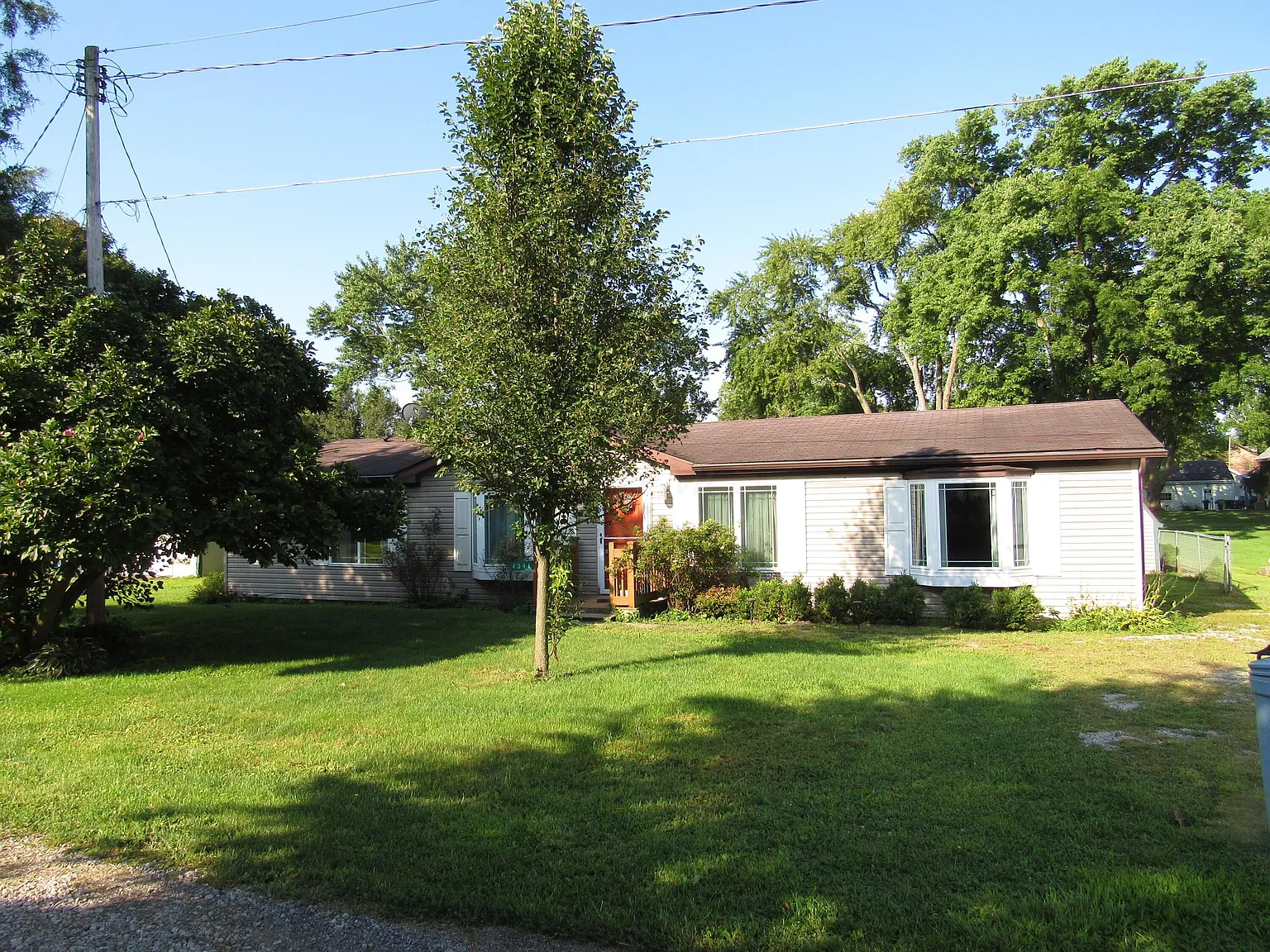 4341 Main St photo 1