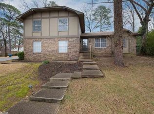 3 Buttermilk Rd, Little Rock, AR 72227