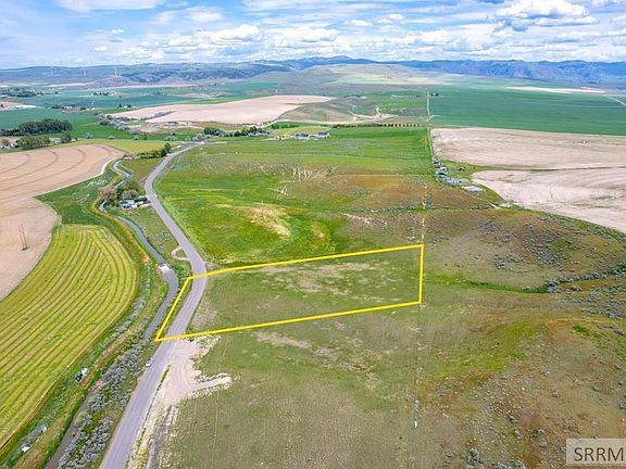 2nd image of N Presto Rd