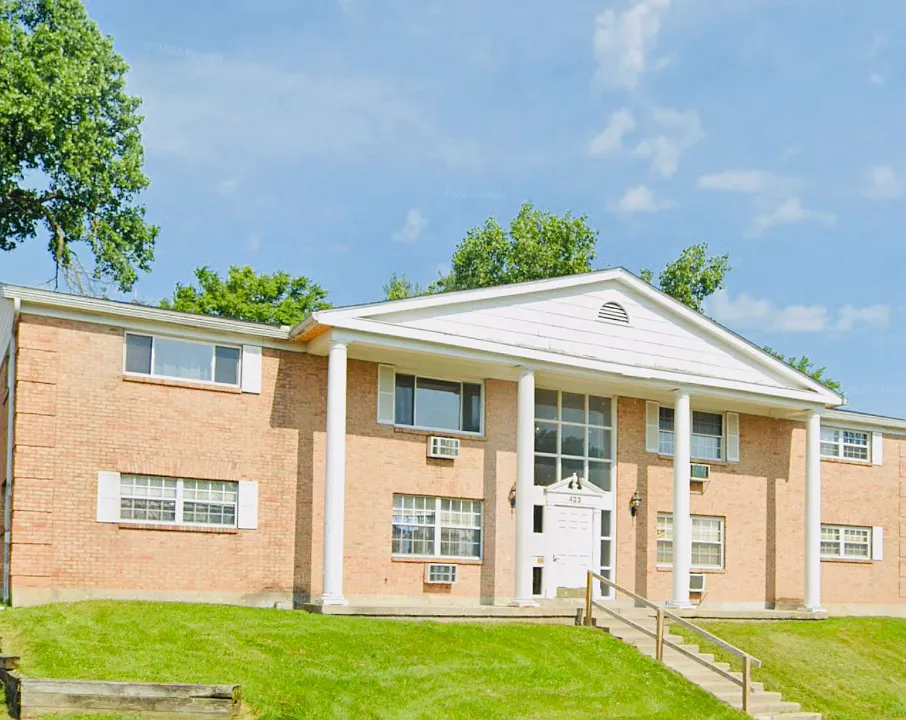 423 Briarwood Ave #9
