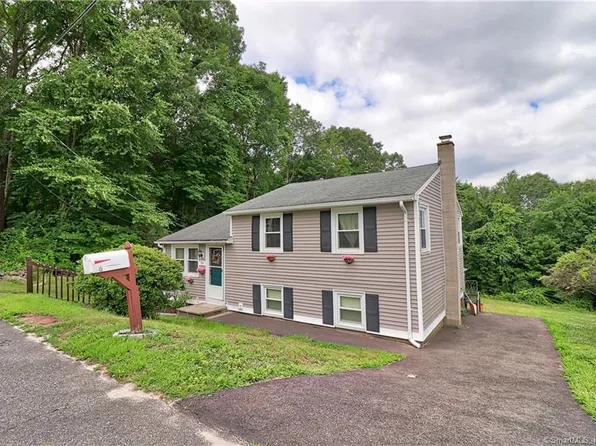 56 Gorman Circle, Waterbury, CT 06706