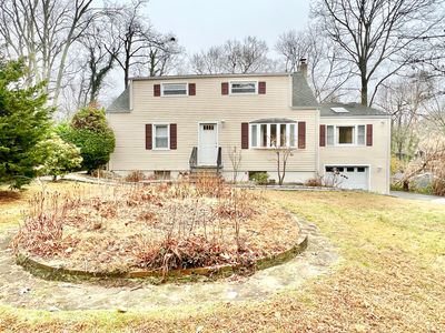 57 Meadowpark Avenue North, Stamford, CT, 06905