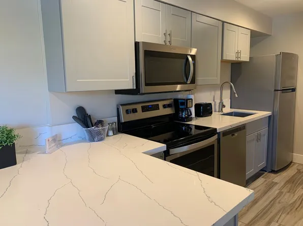 Urban West Apartments, 1135-1185 W 2nd St #1185-4, Reno, NV 89503