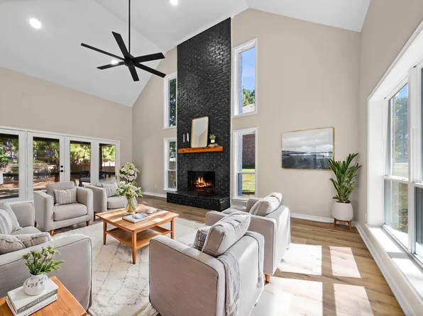 1236 Old Hickory Rd, Tyler, TX 75703